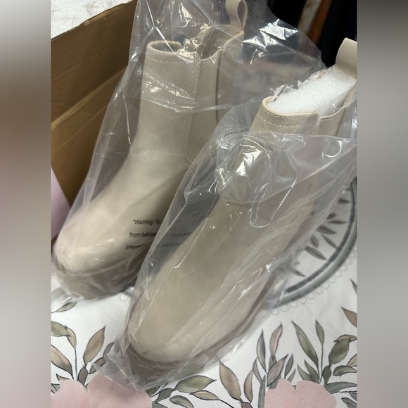 Soda Women’s Chunky Ankle Boot size 8 1/2 - Picture 5 of 6